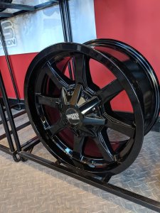 Moto Metal 970 17x8 +0mm 5x139.7/127