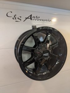 Moto Metal 970 18x9 8x170 +18