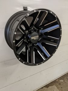 Moto Metal 978 Razor 20x12 8x180 -44