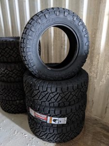 Nitto Ridge Grappler LT 305 55 20