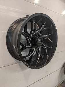 Fuel Runner 22x10 6x139.7 -18